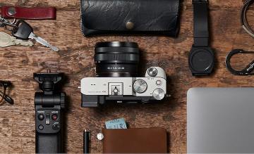 Sony FE 28-60mm f/4-5.6 Lens ( kitten kalan )