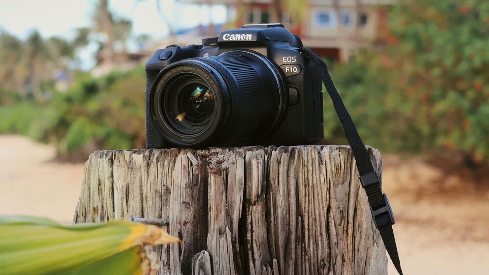 Canon EOS R10 18-150mm Lensli Fotoğraf Makinesi