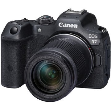 Canon EOS R7 + RF-S 18-150mm F3.5-6.3 IS STM Lens