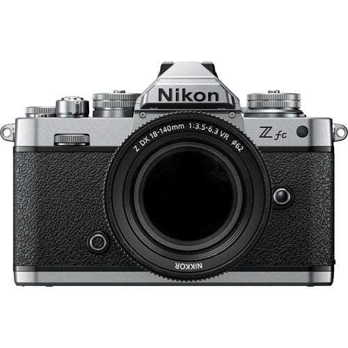Nikon Z fc 18-140mm VR Lens