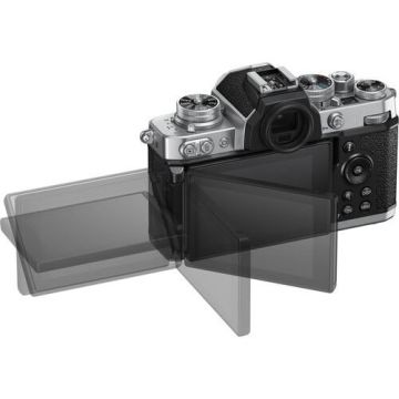 Nikon Z fc 18-140mm VR Lens