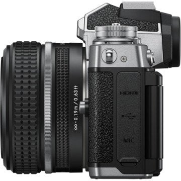 Nikon Z fc 28mm f/2.8 SE Lens