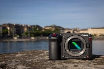 Canon EOS C50 Body + RF 35mm f/1.4 L VCM Lens