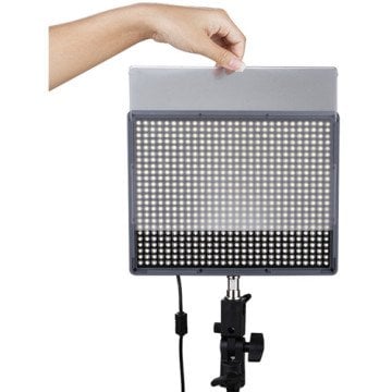 Aputure Amaran HR672C Video Led Işık + Taşıma Çantası + 2 Adet F-970 Batarya