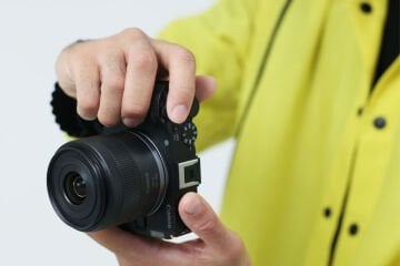 Canon EOS R50 V 14-30mm f/4-6.3 Lensli Fotoğraf Makinesi