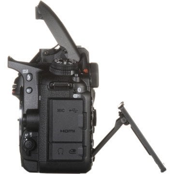 Nikon D7500 Fotoğraf Makinesi (Body)