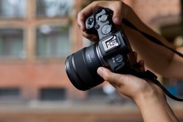 Canon RF 45mm f/1.2 STM Lens