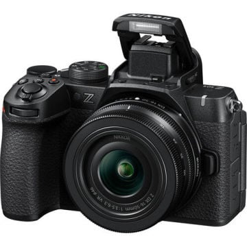 Nikon Z50 II 16-50mm VR + 50-250mm VR Çift Lensli Fotoğraf Makinesi