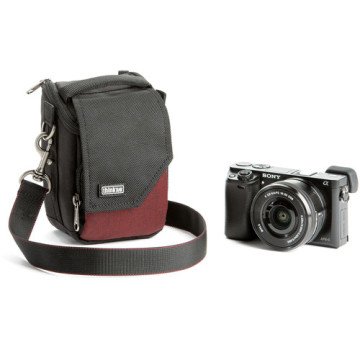 Think Tank Photo Mirrorless Mover 5 Deep Red