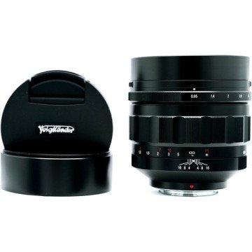 Voigtlander Nokton 60mm f/0.95 Lens (MFT)