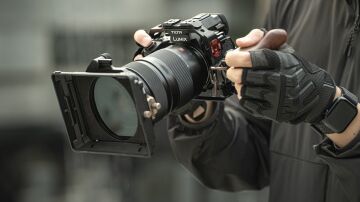 Tilta  TA-T50-FCC-B Panasonic S5 II/IIX/G9 II için Tam Kamera Kafesi