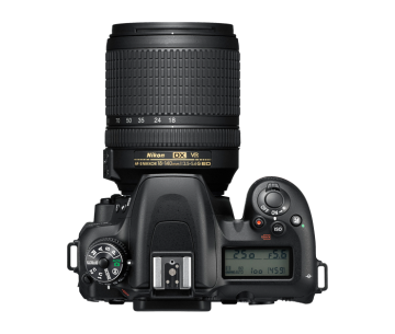 Nikon D7500 AF-S 18-140mm VR Lens
