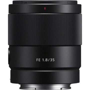 Sony A7S III 35mm f/1.8 Lens