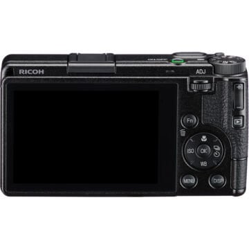 Ricoh GR IV Dijital Fotoğraf Makinesi