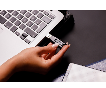 VERBATIM 49168 - 256GB STORE 'N' GO V3 USB 3.2 GEN 1 DRIVE