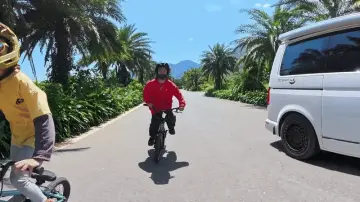 Insta360 X5 360° Aksiyon Kamerası Essentials Bundle