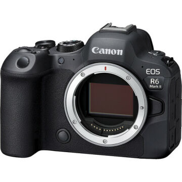 Canon EOS R6 Mark II + 24-105mm f/4-7.1 IS STM Lens