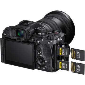 Sony A7R V Body + 70-200mm f/2.8 GM OSS II Lens