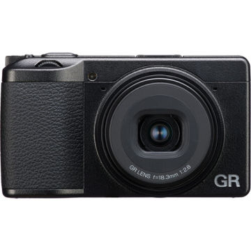Ricoh GR III HDF Dijital Fotoğraf Makinesi
