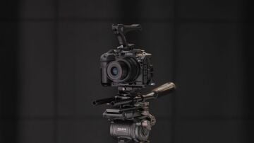 Tilta TA-T28-FCC-B Canon R8 için Kamera Kafesi